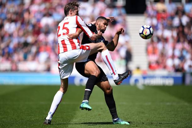 反而在比赛 反而在比赛